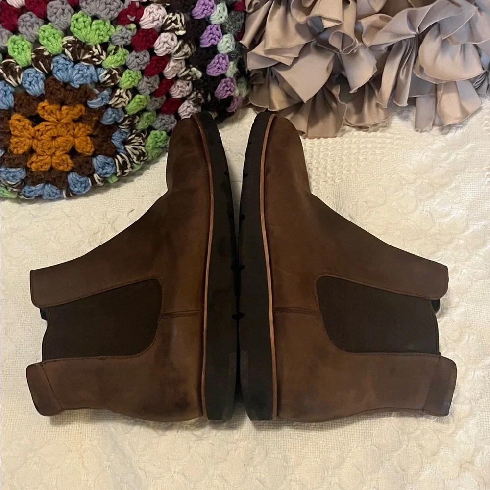 Johnston & Murphy Flex Sole Slip On Brown Distressed Leather Ankle Chelsea Boots